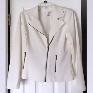 Women’s White Blazer